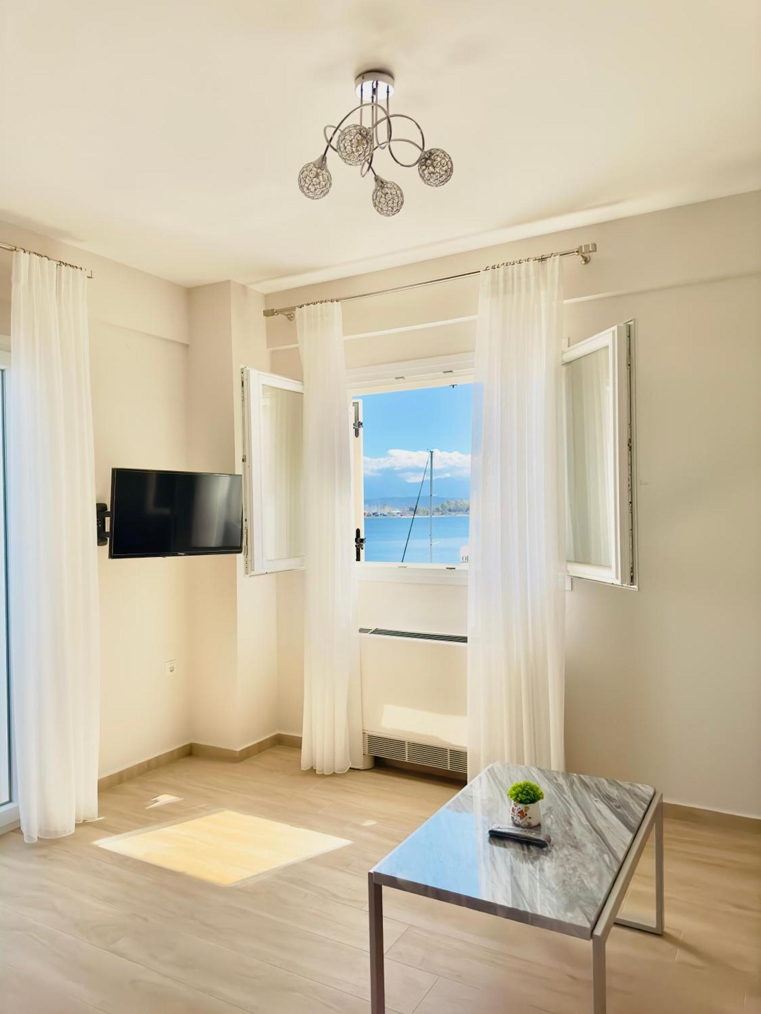 Bluish 3A Apartment Preveza Luaran gambar